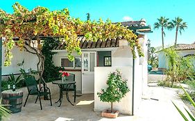 Tiny House 12M2 In Holiday Park With 55 M2 Pool