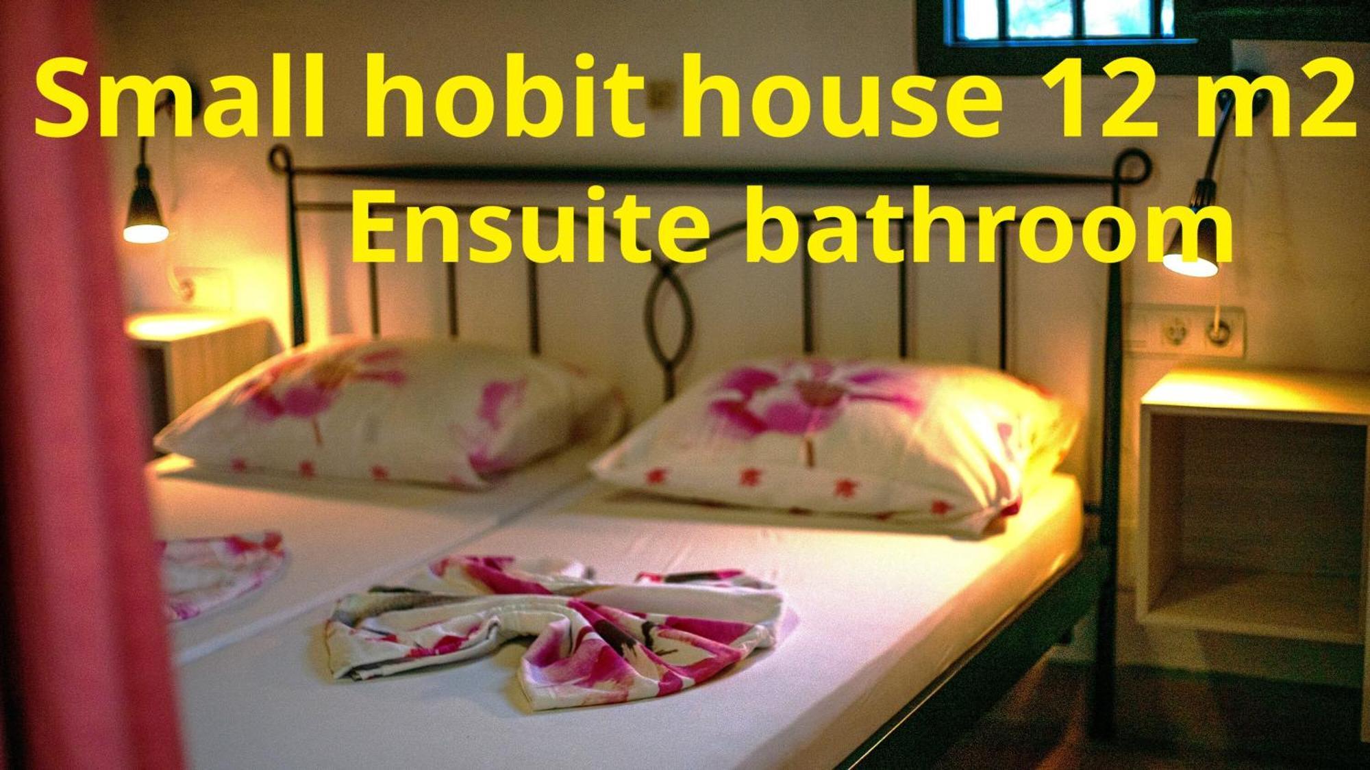 Tiny House 12M2 In Holiday Park With 55 M2 Pool Tolox Exterior photo