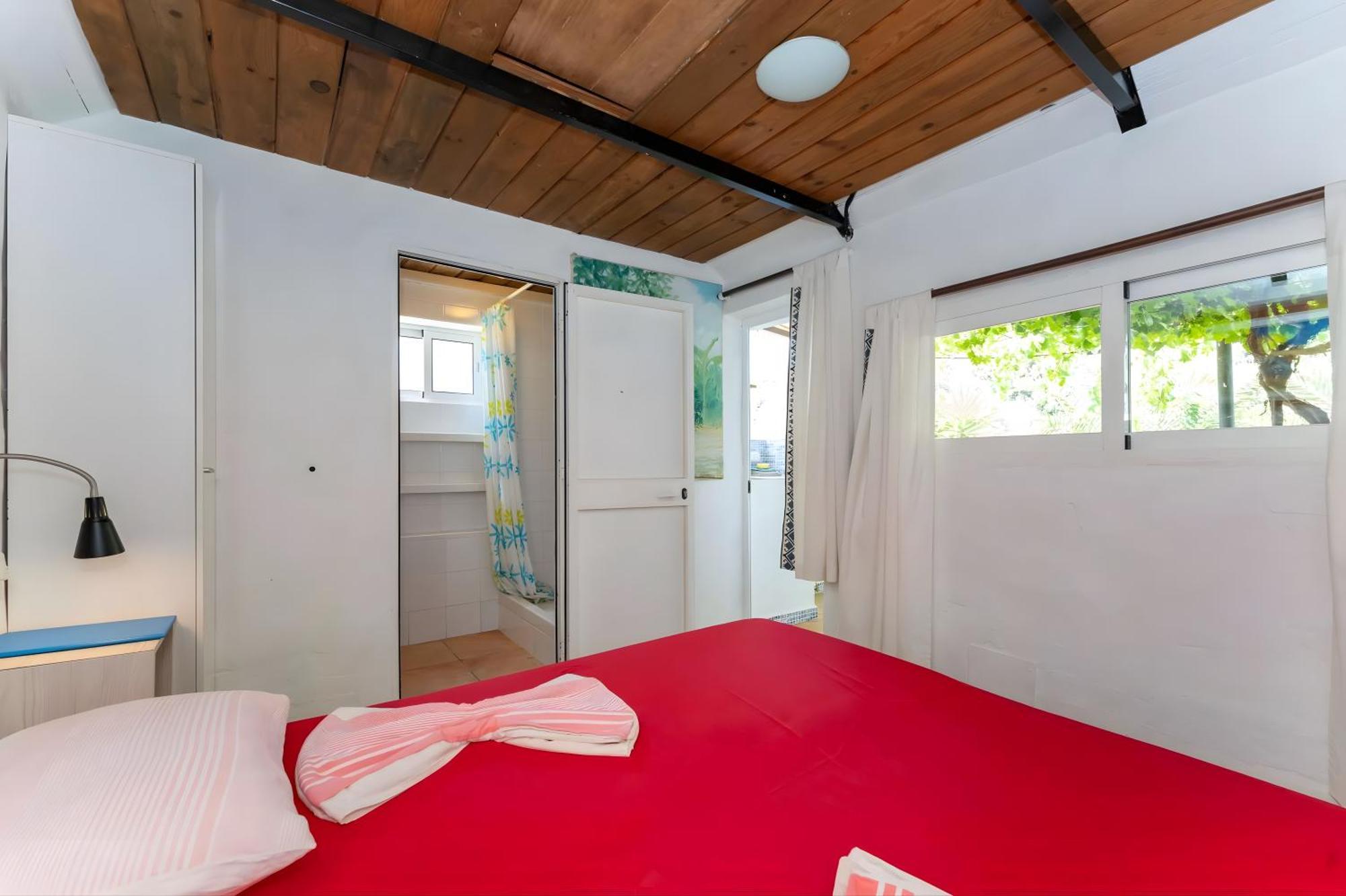 Tiny House 12M2 In Holiday Park With 55 M2 Pool Tolox Exterior photo